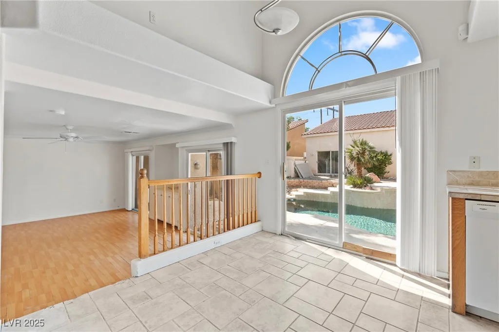 2035 Silver Whisper, Las Vegas, NV 89183