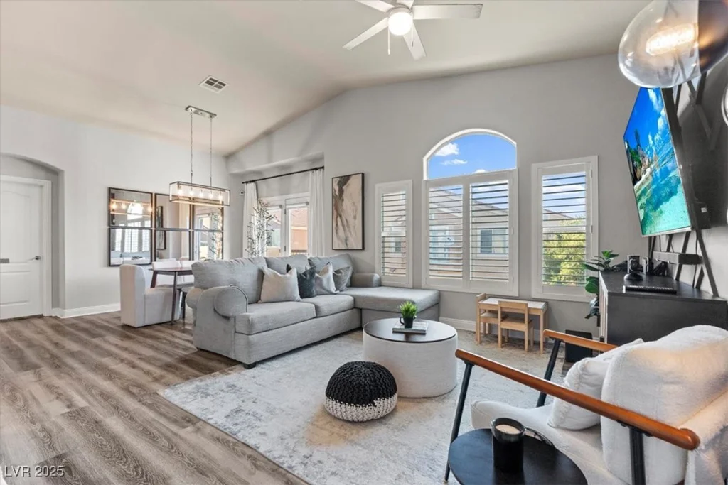 8735 Traveling Breeze, Las Vegas, NV 89178