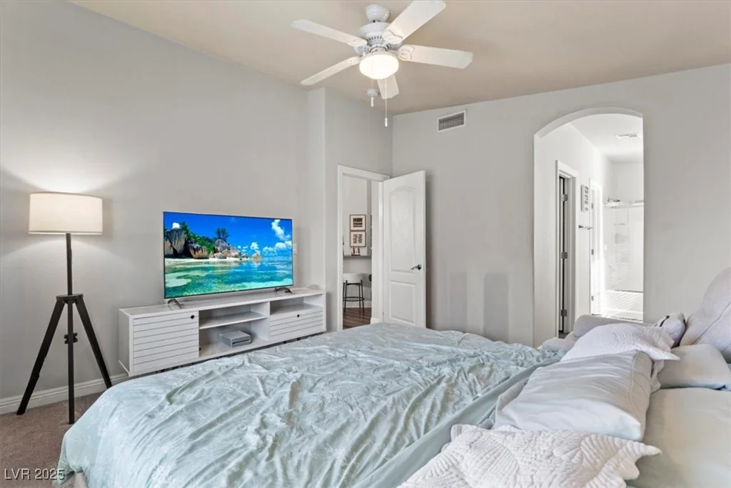 8735 Traveling Breeze, Las Vegas, NV 89178