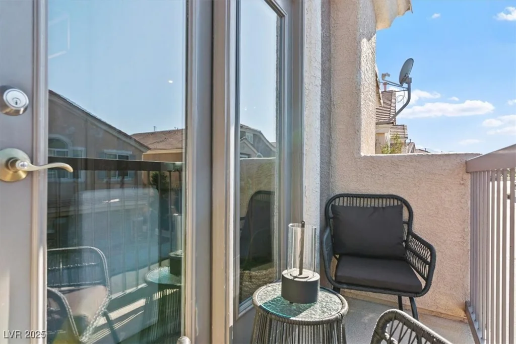 8735 Traveling Breeze, Las Vegas, NV 89178
