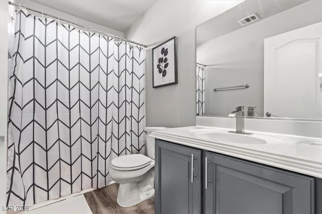 8735 Traveling Breeze, Las Vegas, NV 89178