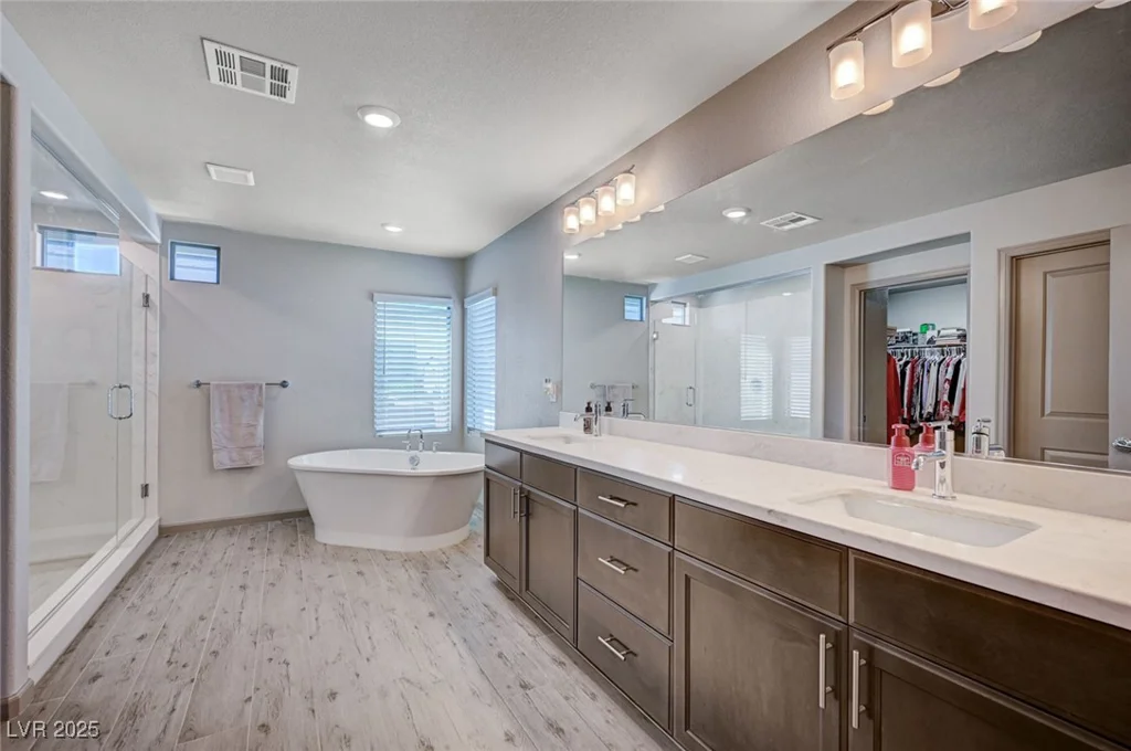 6790 Tangled Vines, Las Vegas, NV 89139