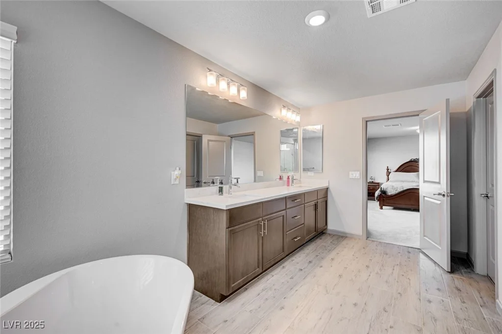 6790 Tangled Vines, Las Vegas, NV 89139