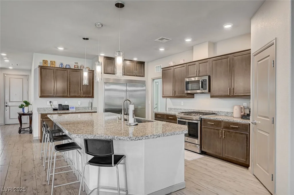 6790 Tangled Vines, Las Vegas, NV 89139