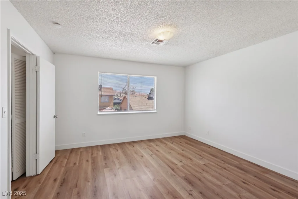 1524 Teardrop, Las Vegas, NV 89142