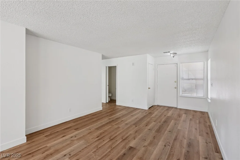 1524 Teardrop, Las Vegas, NV 89142