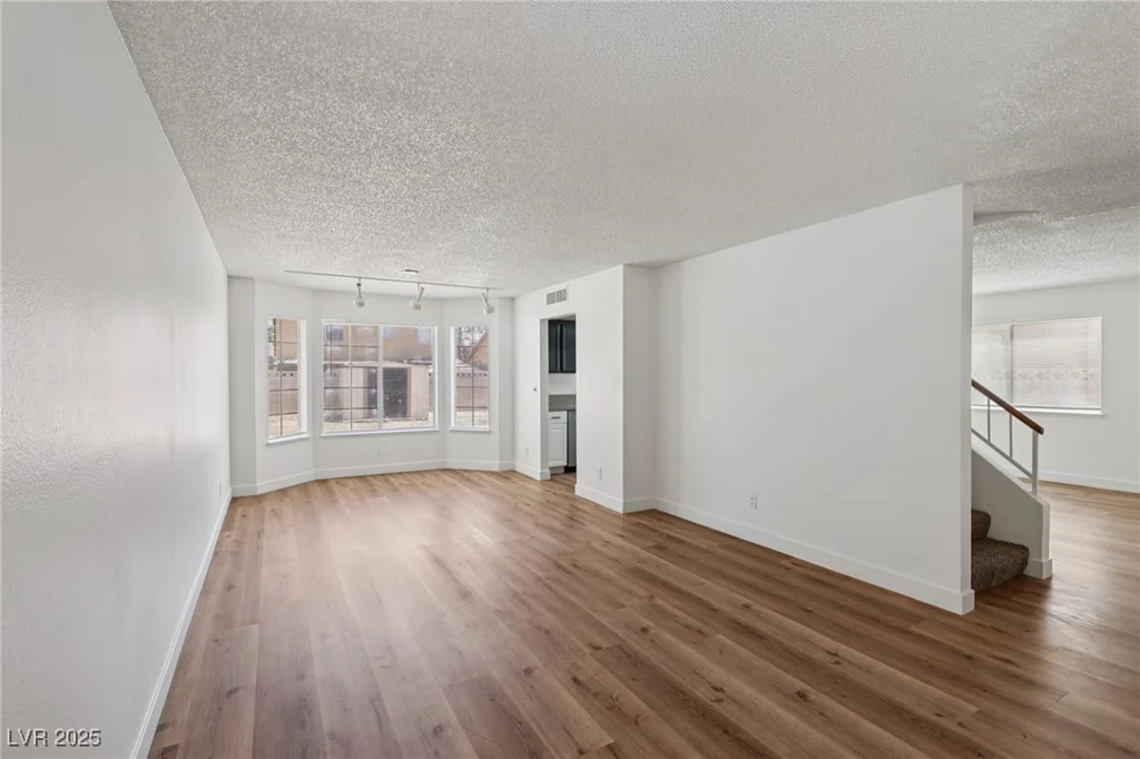 1524 Teardrop, Las Vegas, NV 89142
