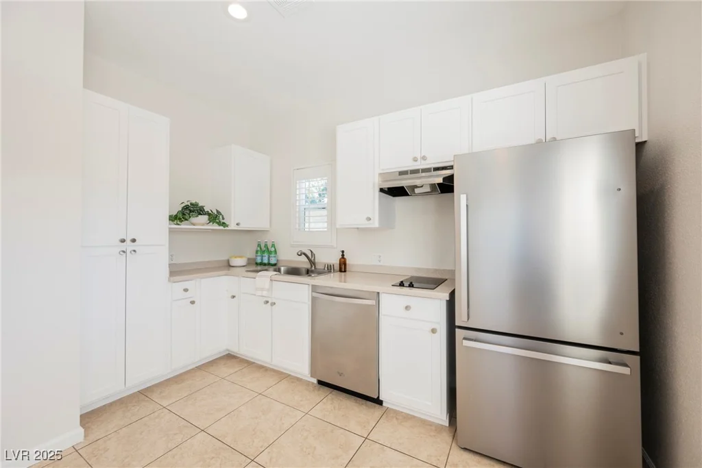 3701 Torrey Pines, Las Vegas, NV 89108