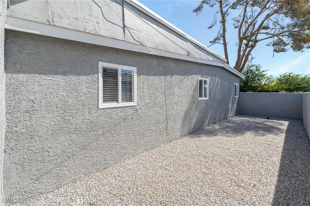 2221 Ellis, North Las Vegas, NV 89030