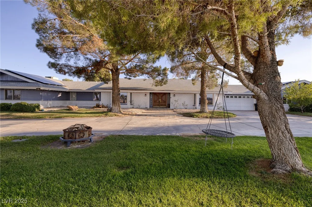 6635 Oquendo, Las Vegas, NV 89118