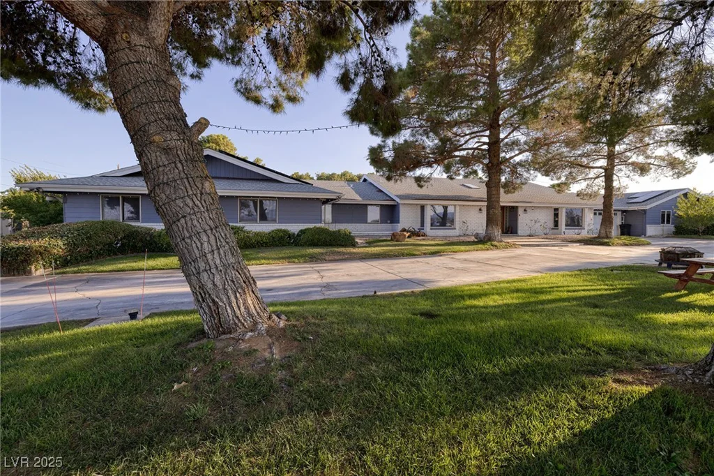 6635 Oquendo, Las Vegas, NV 89118