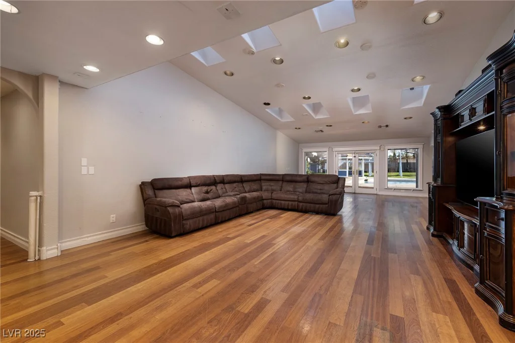 6635 Oquendo, Las Vegas, NV 89118