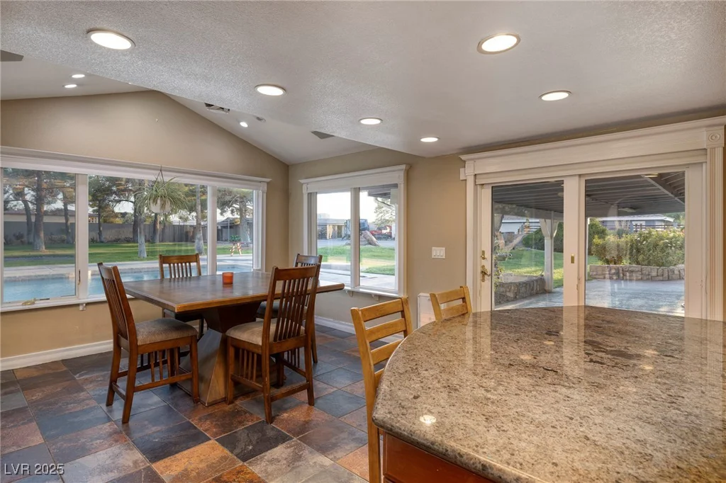 6635 Oquendo, Las Vegas, NV 89118