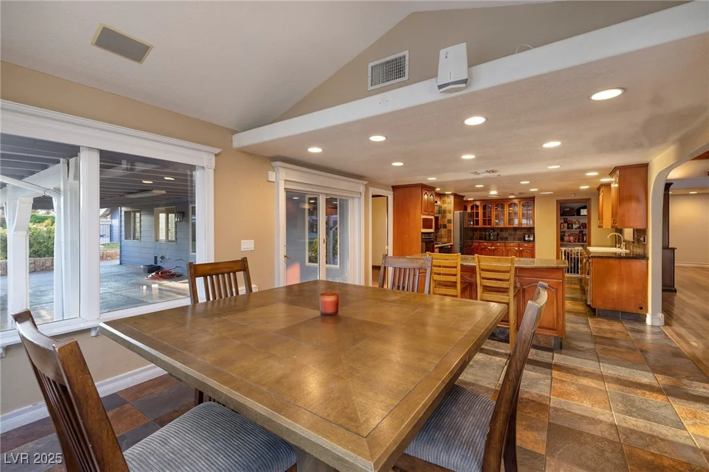 6635 Oquendo, Las Vegas, NV 89118