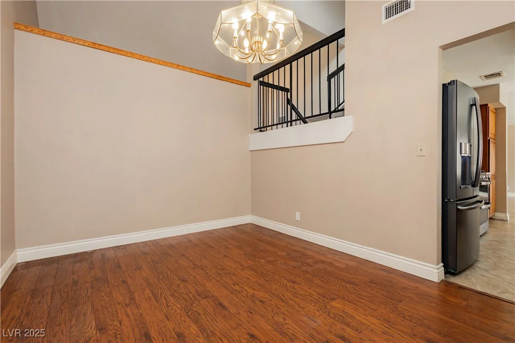 6121 Blossom Knoll, Las Vegas, NV 89108
