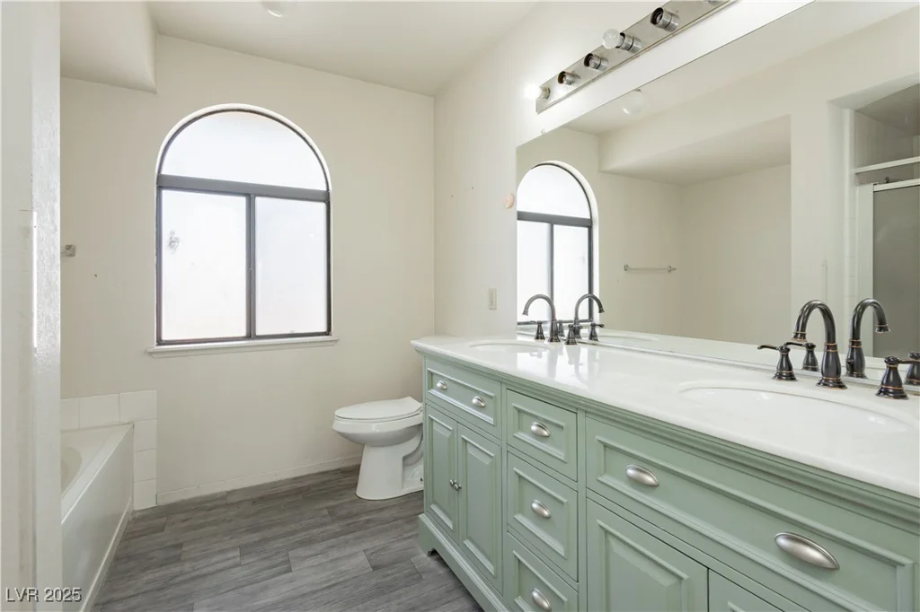 6121 Blossom Knoll, Las Vegas, NV 89108