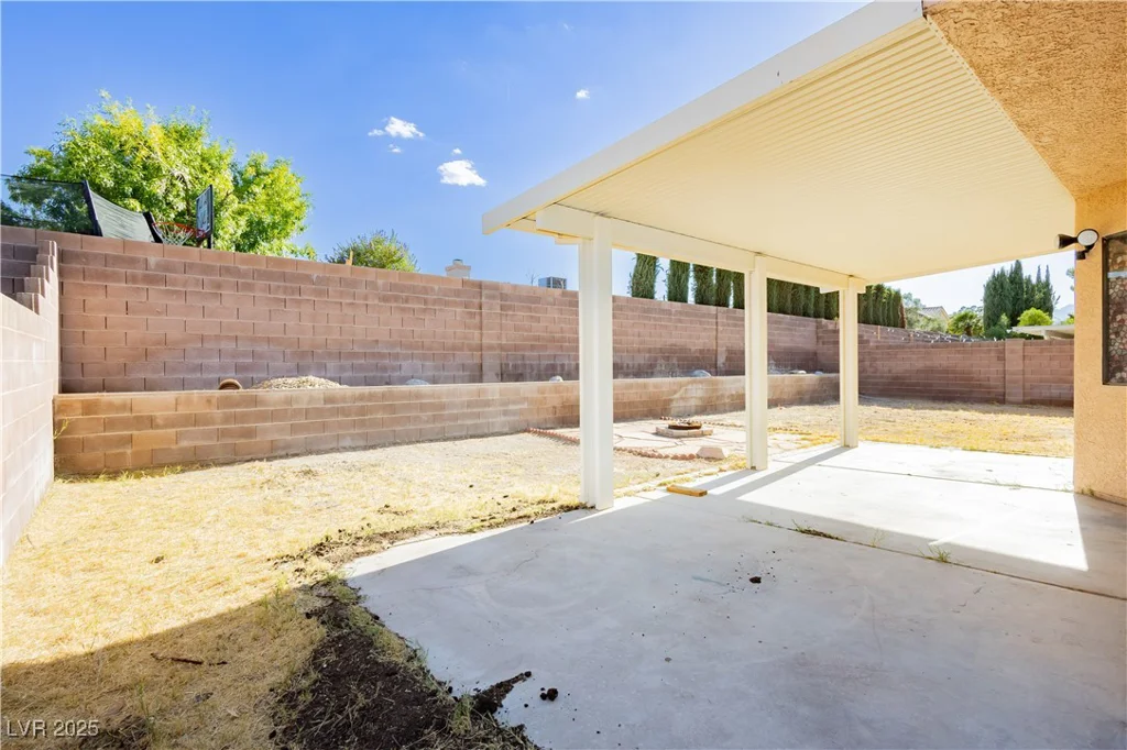 6121 Blossom Knoll, Las Vegas, NV 89108