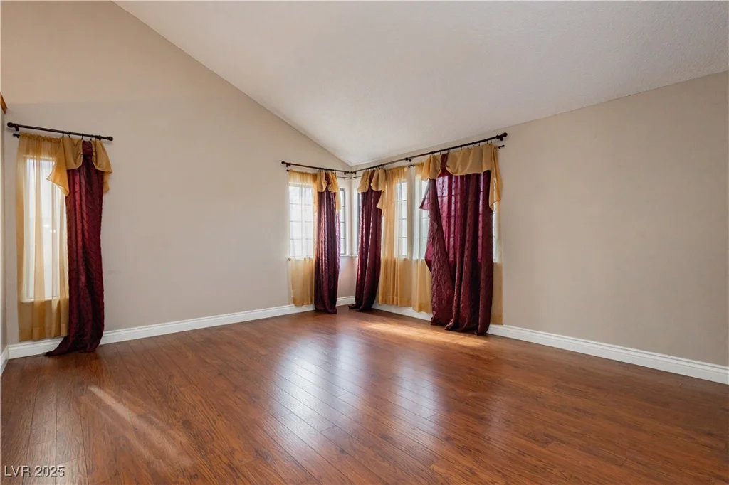 6121 Blossom Knoll, Las Vegas, NV 89108