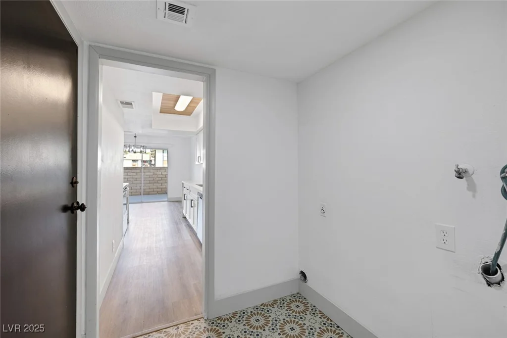 4571 Sirius, Las Vegas, NV 89102