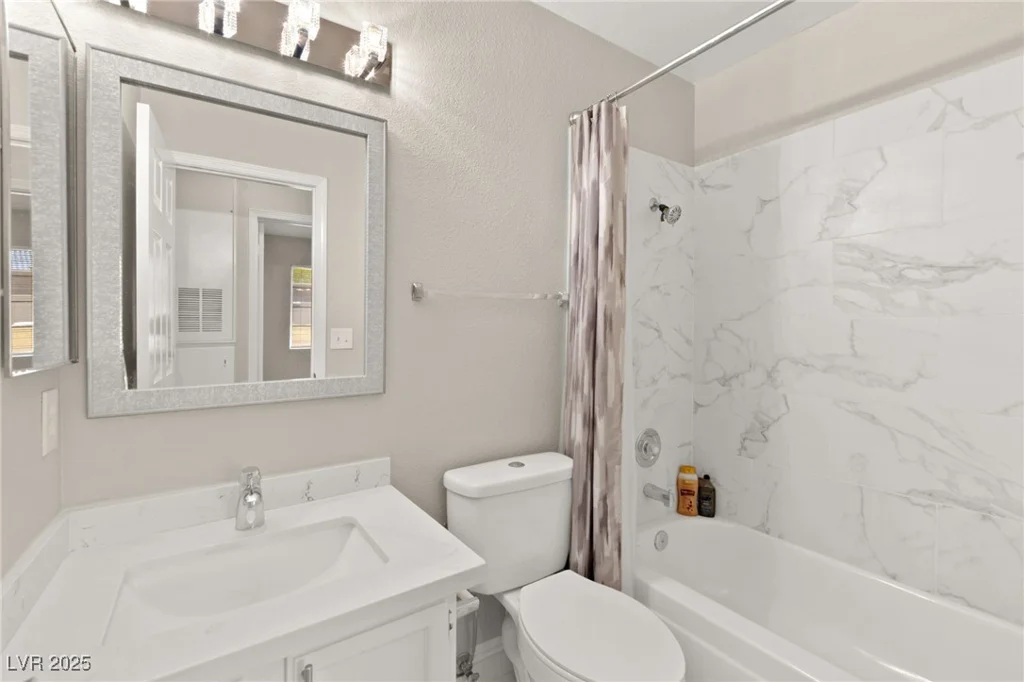 2120 Willowbury, Las Vegas, NV 89108