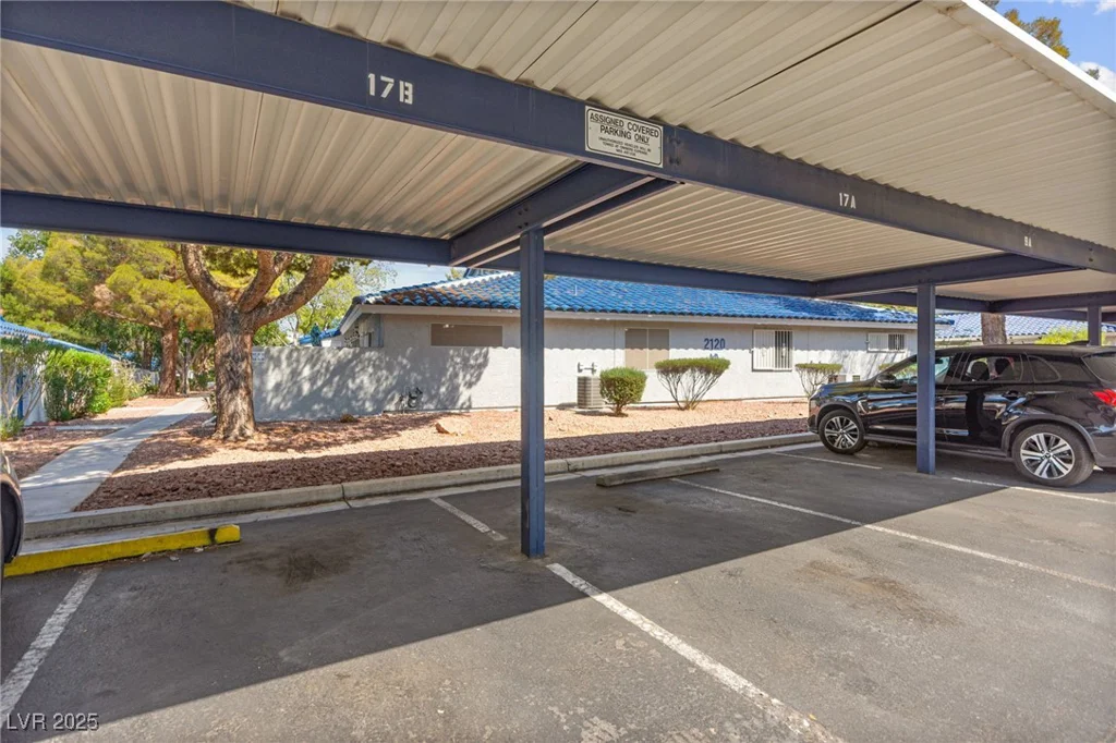 2120 Willowbury, Las Vegas, NV 89108