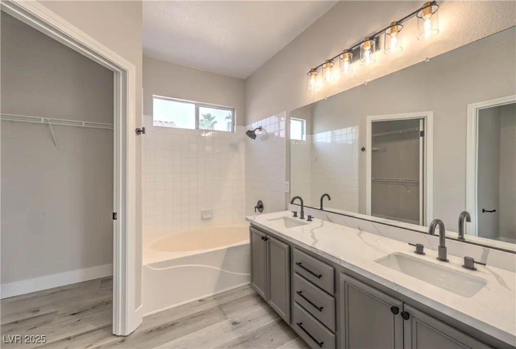 979 Park Bridge, Las Vegas, NV 89123
