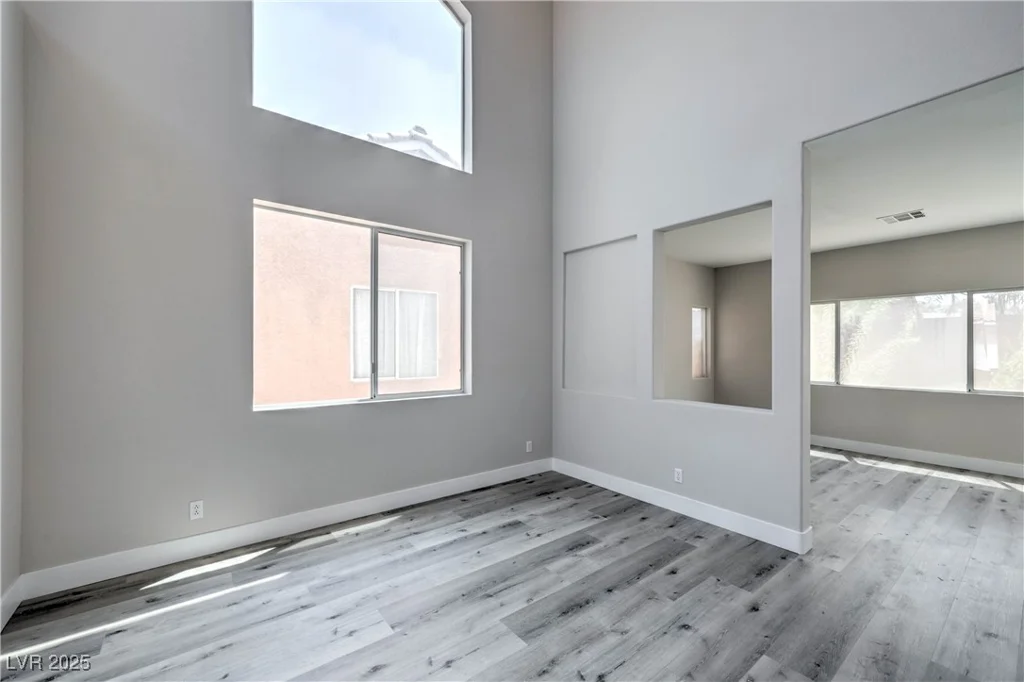 979 Park Bridge, Las Vegas, NV 89123