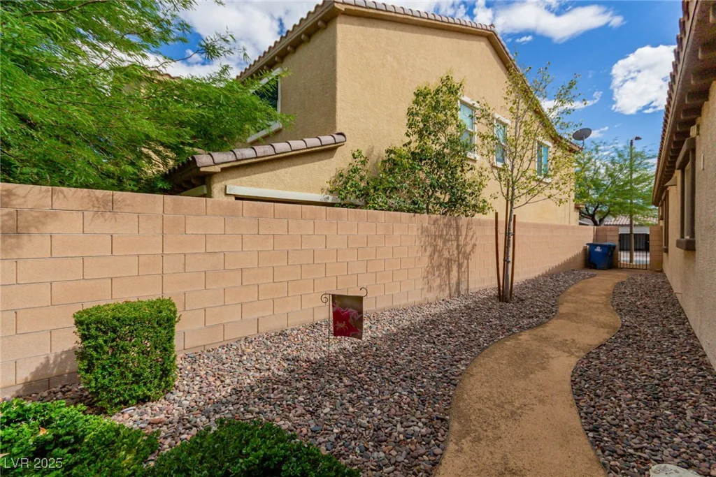 9730 Wildflower Vista, Las Vegas, NV 89166