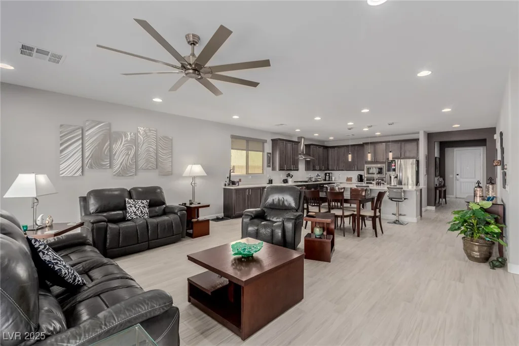 9730 Wildflower Vista, Las Vegas, NV 89166
