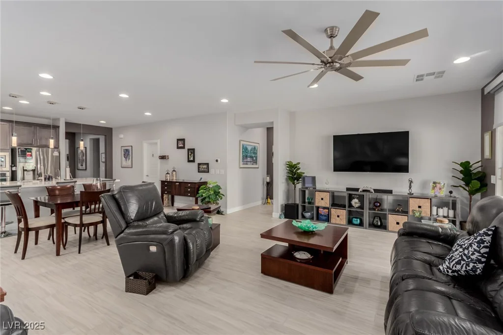 9730 Wildflower Vista, Las Vegas, NV 89166