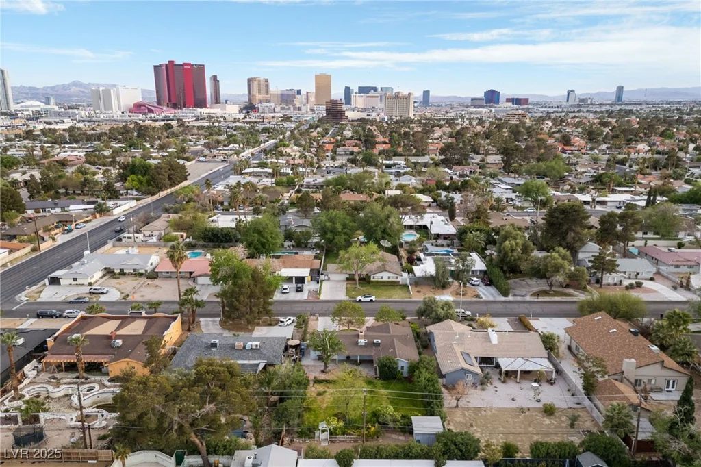 2400 Llewellyn, Las Vegas, NV 89102