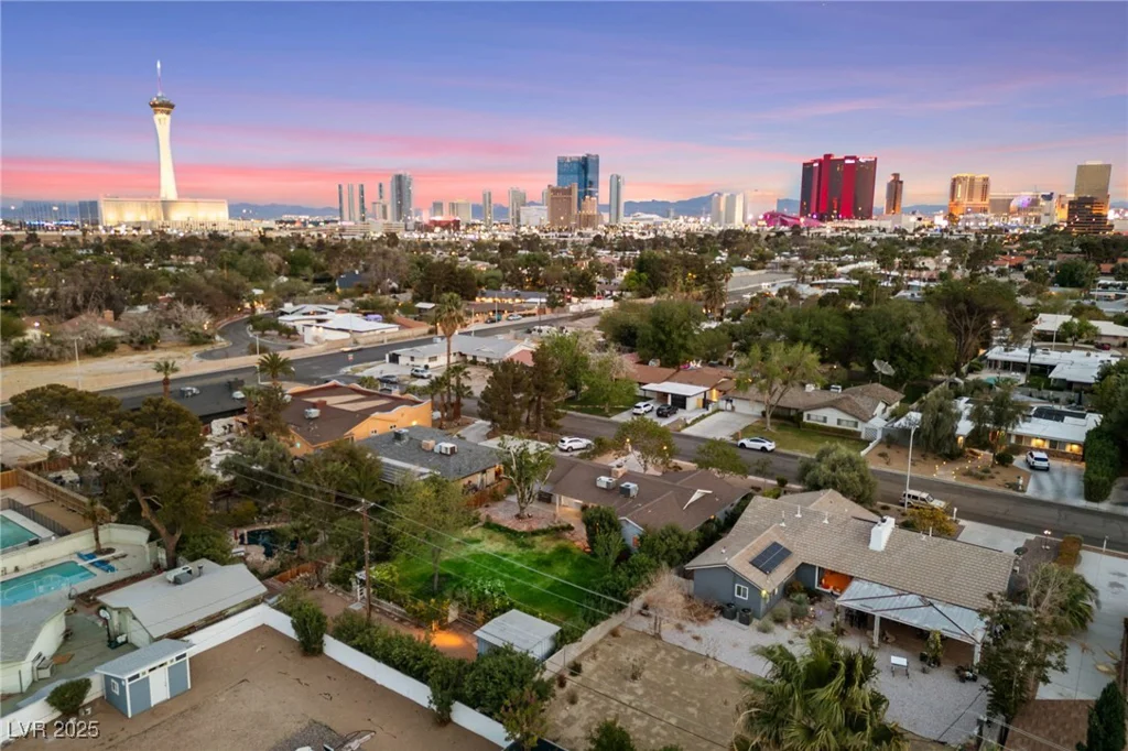 2400 Llewellyn, Las Vegas, NV 89102