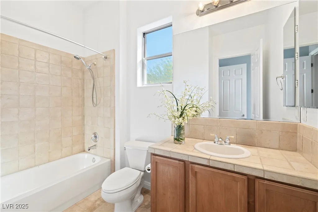 6 Kittansett, Henderson, NV 89052