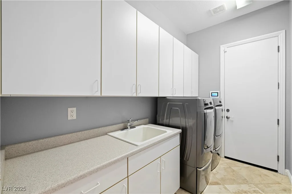 6 Kittansett, Henderson, NV 89052