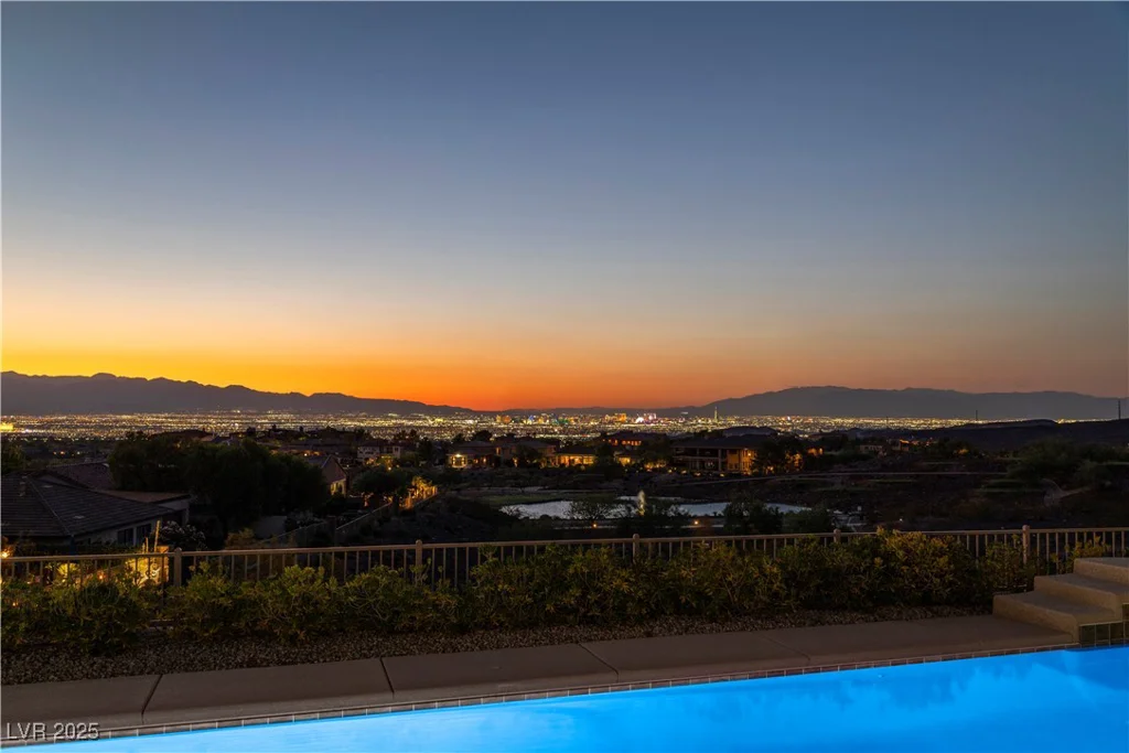 6 Kittansett, Henderson, NV 89052