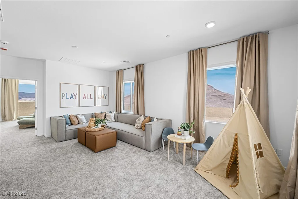 137 Harper Crest, Henderson, NV 89011