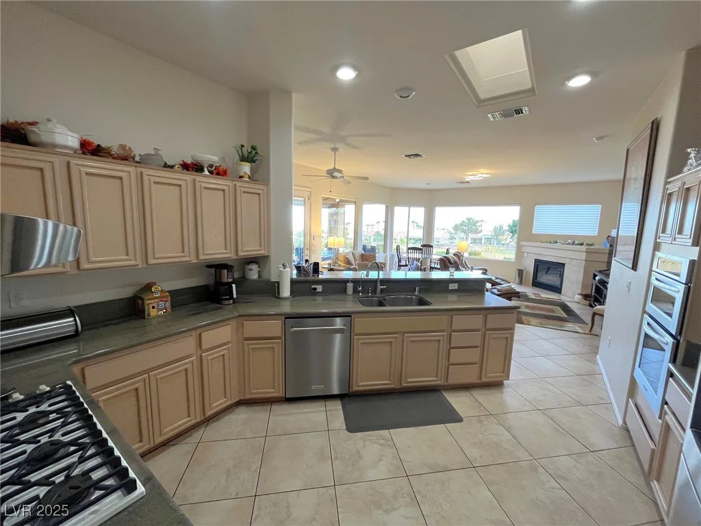 2904 Darby Falls, Las Vegas, NV 89134