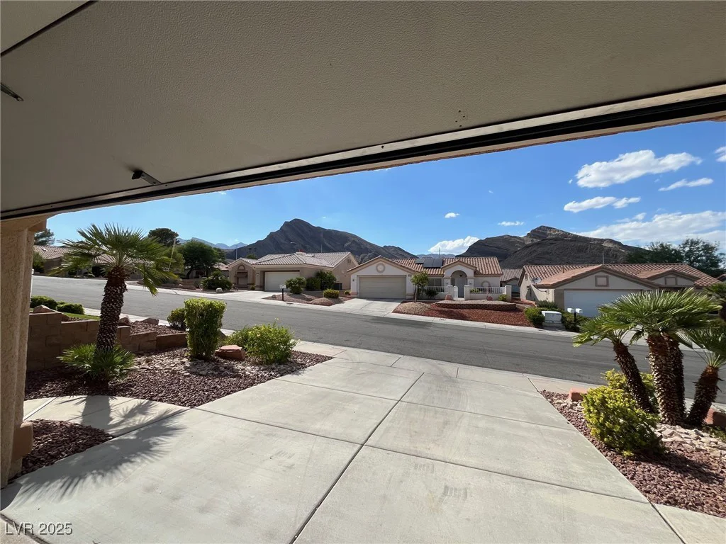 2904 Darby Falls, Las Vegas, NV 89134