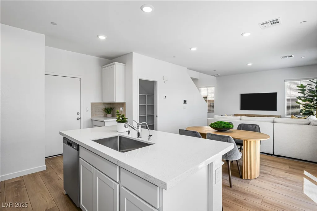 346 Brighton Bluffs, Henderson, NV 89011