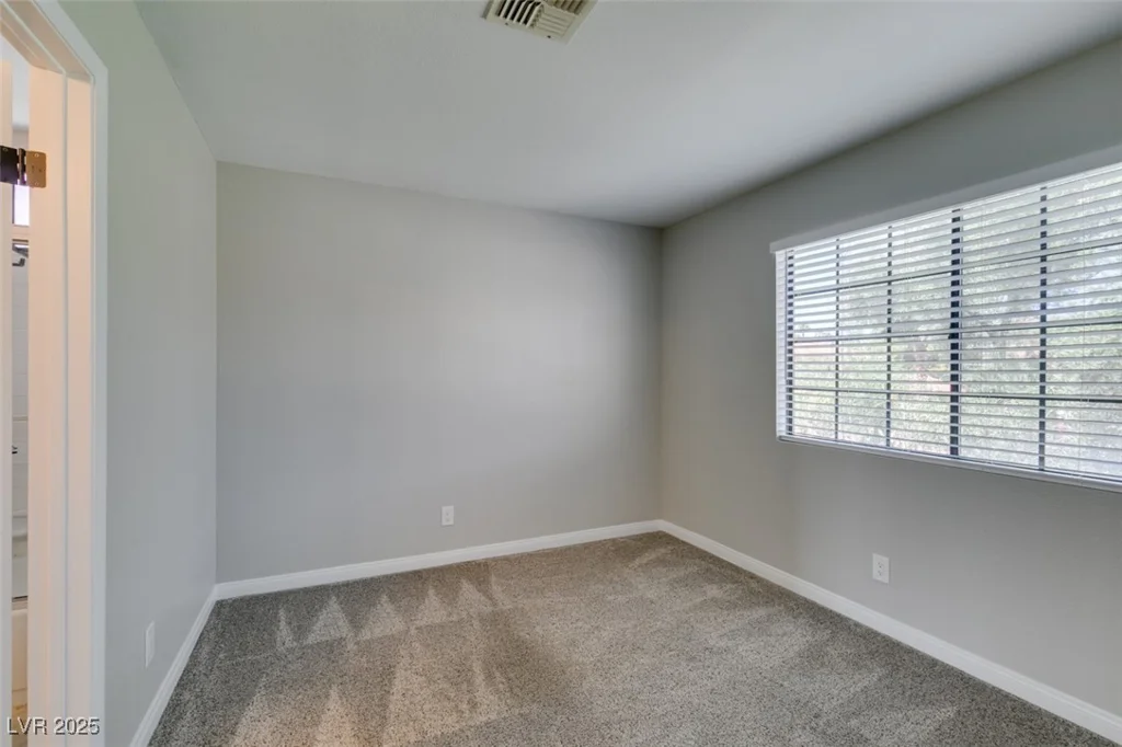 2820 Crystal Bay, Las Vegas, NV 89117