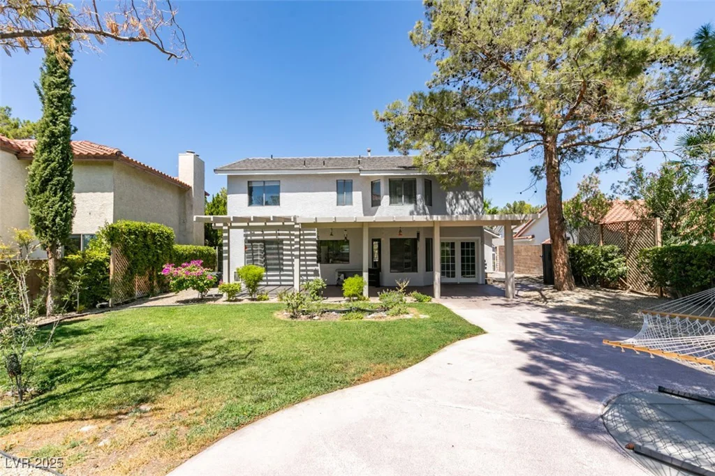 2820 Crystal Bay, Las Vegas, NV 89117