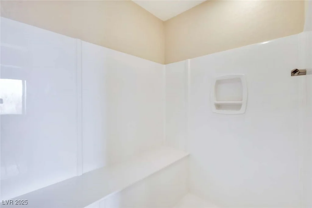 37 Carolina Cherry, Las Vegas, NV 89141