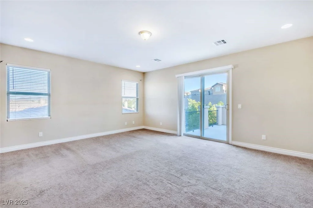 37 Carolina Cherry, Las Vegas, NV 89141