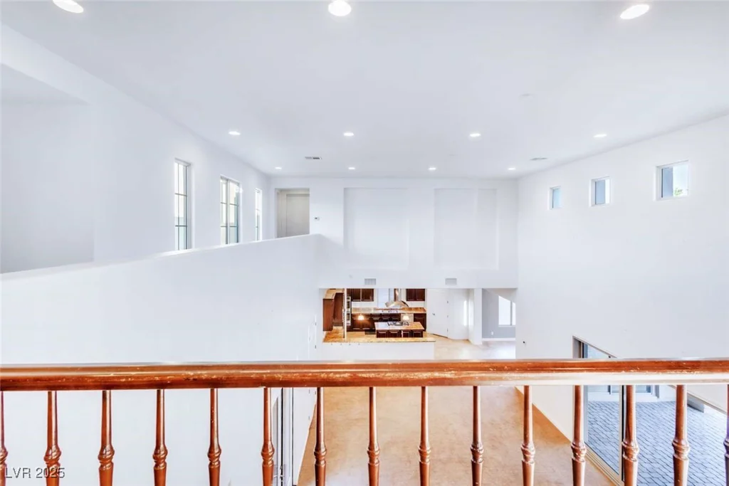 37 Carolina Cherry, Las Vegas, NV 89141