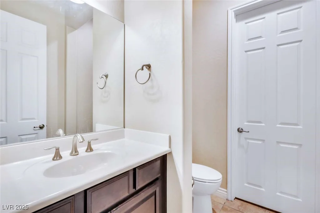 37 Carolina Cherry, Las Vegas, NV 89141