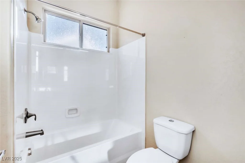 37 Carolina Cherry, Las Vegas, NV 89141
