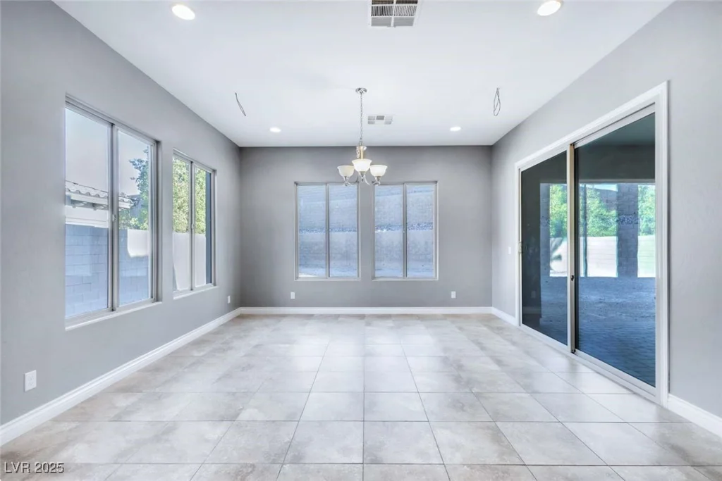 37 Carolina Cherry, Las Vegas, NV 89141