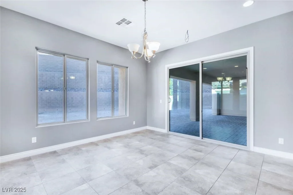 37 Carolina Cherry, Las Vegas, NV 89141