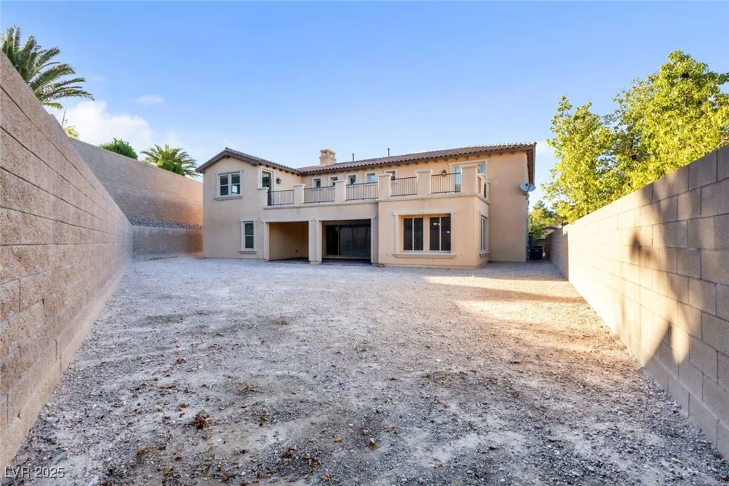 37 Carolina Cherry, Las Vegas, NV 89141