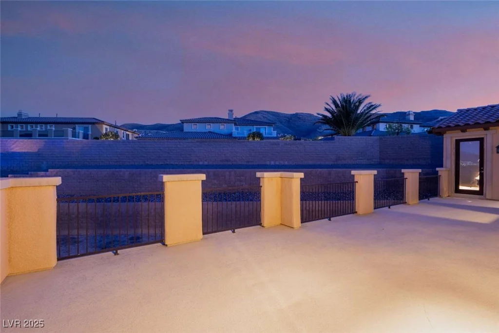 37 Carolina Cherry, Las Vegas, NV 89141